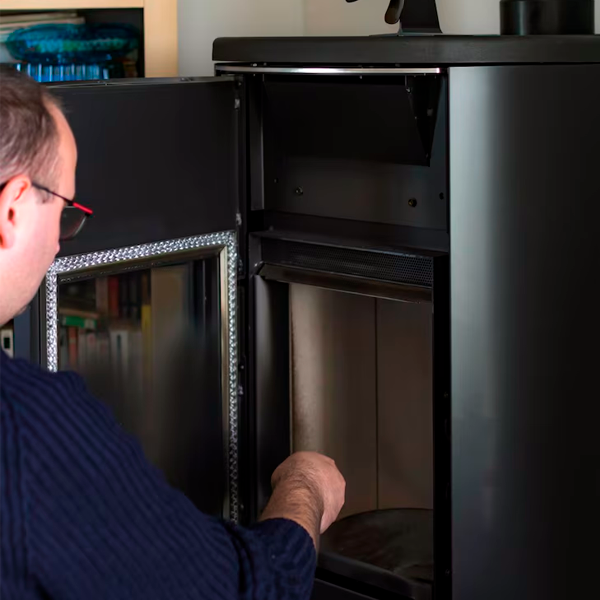 Reinigung Ihres Pelletofens für eine optimale Funktion